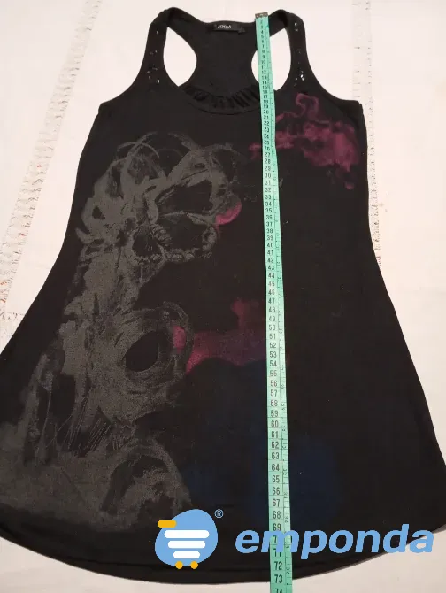 Musculosa larga evase, con detalle de lentejuelas. IMPECABLE Floresta - imagen 1