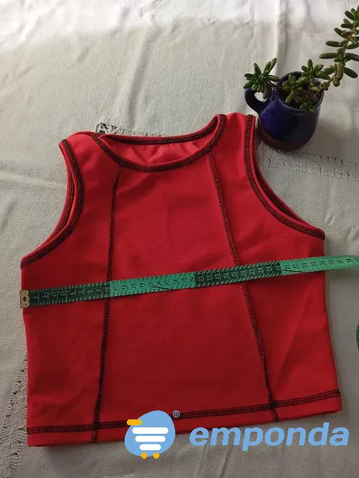 Top rojo con costuras a la vista (Nuevo s/etiq) Floresta - imagen 2