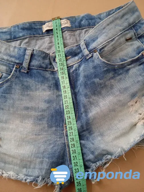 Short de jean Scombro. IMPECABLE Floresta - imagen 2