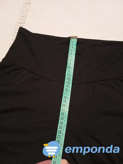 Pantalon capri, cintura ancha. IMPECABLE Floresta - imagen 4