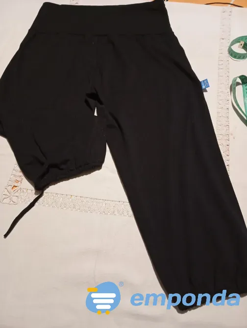 Pantalon capri, cintura ancha. IMPECABLE Floresta - imagen 6