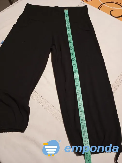 Pantalon capri, cintura ancha. IMPECABLE Floresta - imagen 1