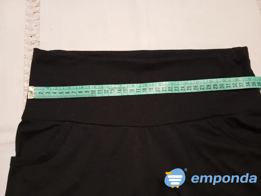 Pantalon capri, cintura ancha. IMPECABLE Floresta - imagen 2