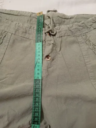 Short, bermuda, verde claro. IMPECABLE Floresta