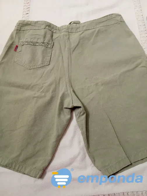 Short, bermuda, verde claro. IMPECABLE Floresta - imagen 5