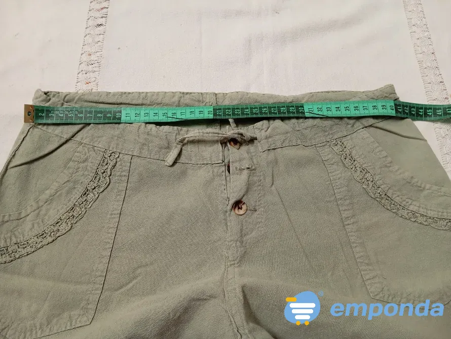 Short, bermuda, verde claro. IMPECABLE Floresta - imagen 2