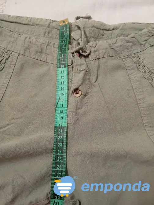 Short, bermuda, verde claro. IMPECABLE Floresta - imagen 4