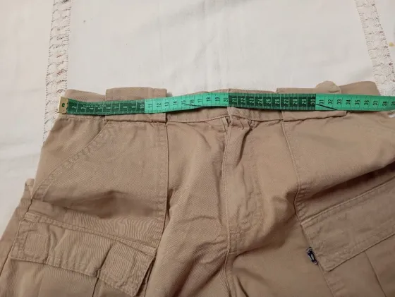 Short estilo cargo, beige. IMPECABLE Floresta