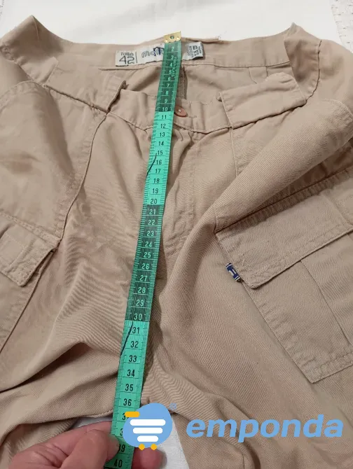 Short estilo cargo, beige. IMPECABLE Floresta - imagen 4