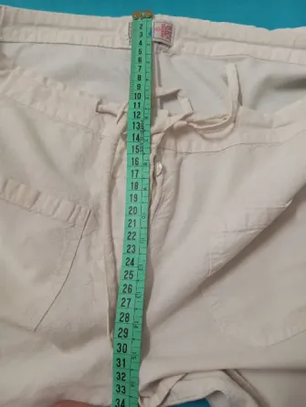 Short, bermuda blanca. IMPECABLE Floresta