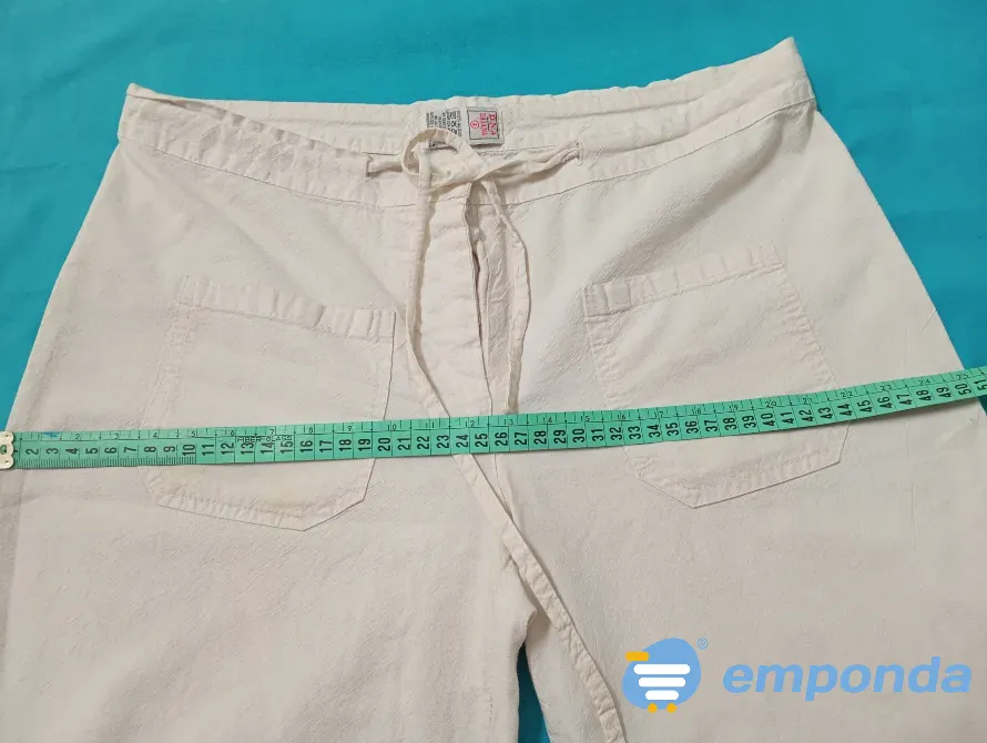 Short, bermuda blanca. IMPECABLE Floresta - imagen 3