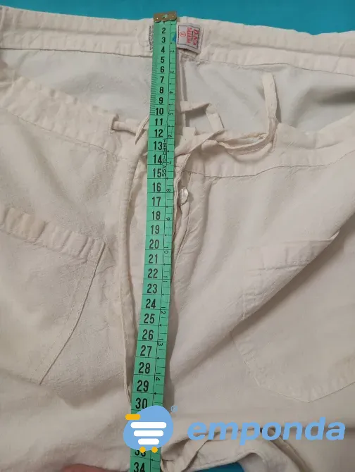 Short, bermuda blanca. IMPECABLE Floresta - imagen 4