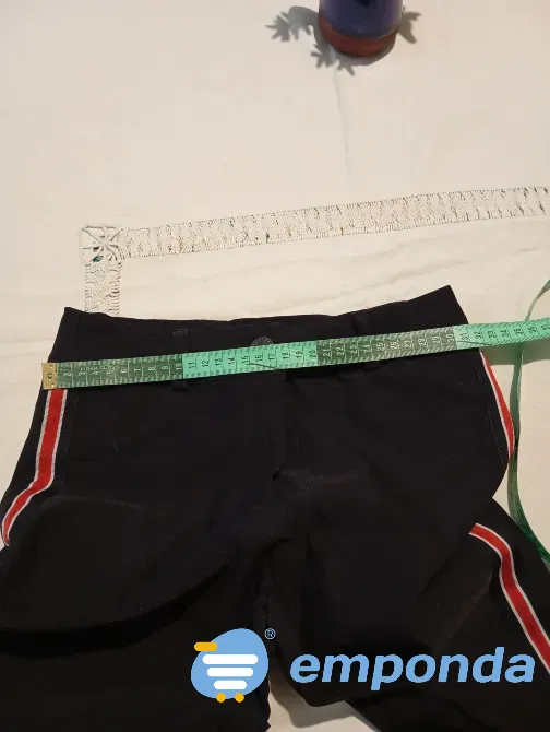 Pantalon elastizado con tira roja. IMPECABLE Floresta - imagen 2
