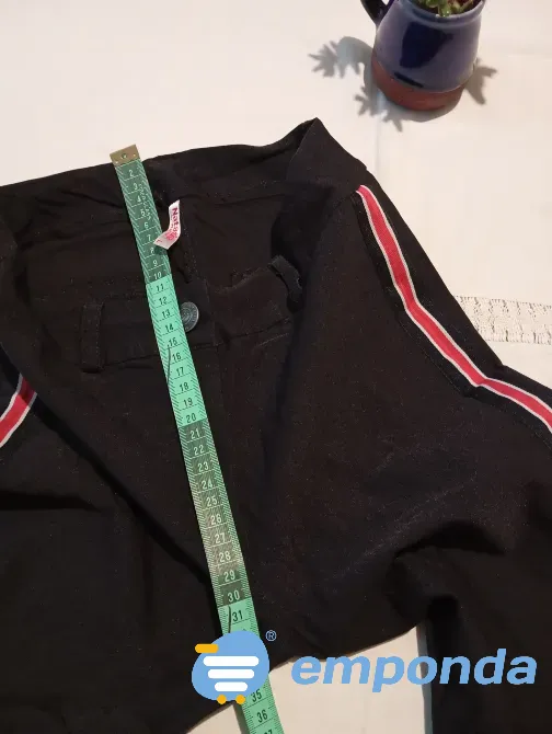Pantalon elastizado con tira roja. IMPECABLE Floresta - imagen 4