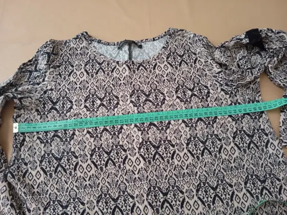 Vestido estampado, manga acampanada, Cuesta Blanca Floresta