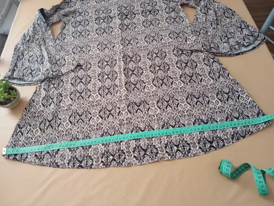 Vestido estampado, manga acampanada, Cuesta Blanca Floresta