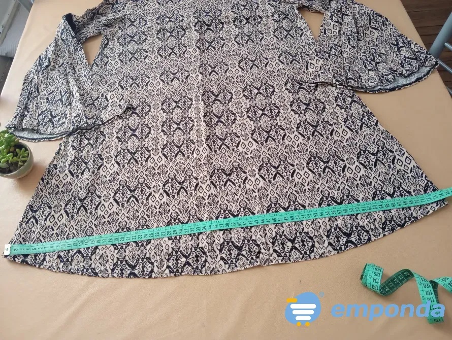 Vestido estampado, manga acampanada, Cuesta Blanca Floresta - imagen 2