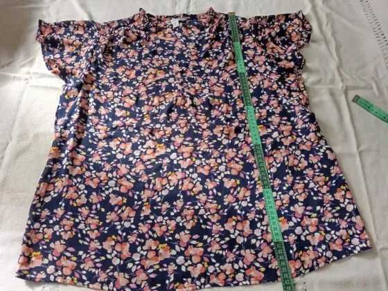 Blusa importada, hermosa, super elegante. Nuevo s/etiq Floresta