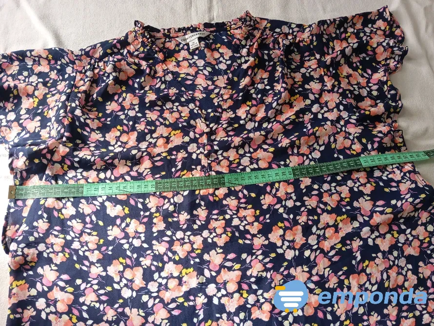 Blusa importada, hermosa, super elegante. Nuevo s/etiq Floresta - imagen 2