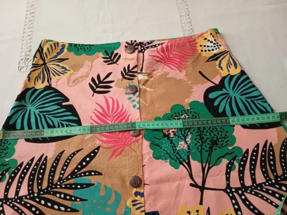 Pollera ¾ abotonada. Himogenes. IMPECABLE Floresta