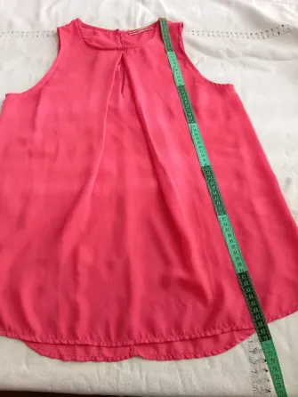 Blusa sin mangas, hermosa. IMPECABLE Floresta