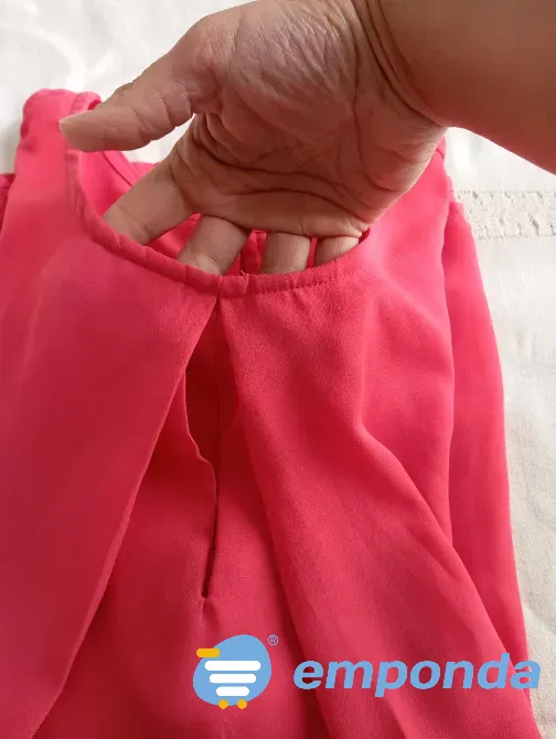 Blusa sin mangas, hermosa. IMPECABLE Floresta - imagen 5