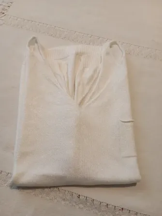 Musculosa de hilo, super delicada. Impecable Floresta