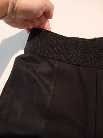 Calza tipo pantalon de vestir, combinada. IMPECABLE Floresta