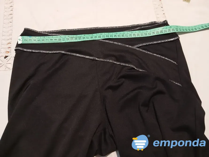 Pantalon tipo calza, recta, detalle de cintura cruzada Floresta - imagen 2