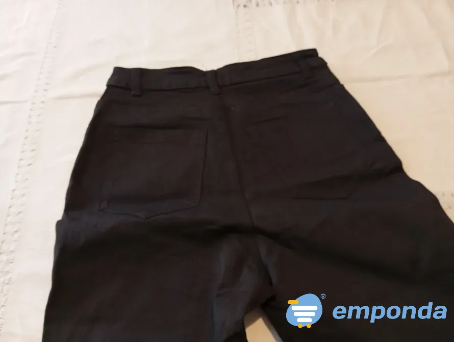 Pantalon, jean semi elastizado. Tiro alto. IMPECABLE Floresta - imagen 5