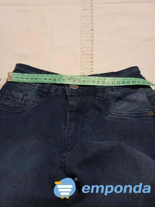 Pantalon, jean semi elastizado. Tiro medio. IMPECABLE Floresta - imagen 2