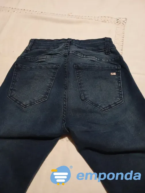 Pantalon, jean semi elastizado. Tiro medio. IMPECABLE Floresta - imagen 5