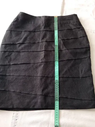 Pollera tubo a la rodilla, elegante Floresta