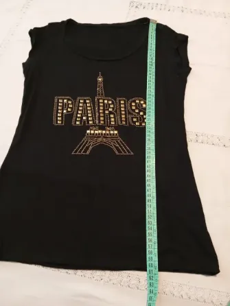 Remera "Paris" de modal. IMPECABLE Floresta