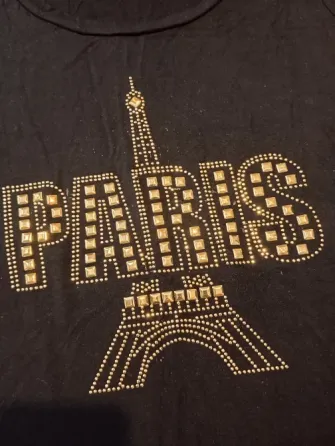 Remera "Paris" de modal. IMPECABLE Floresta