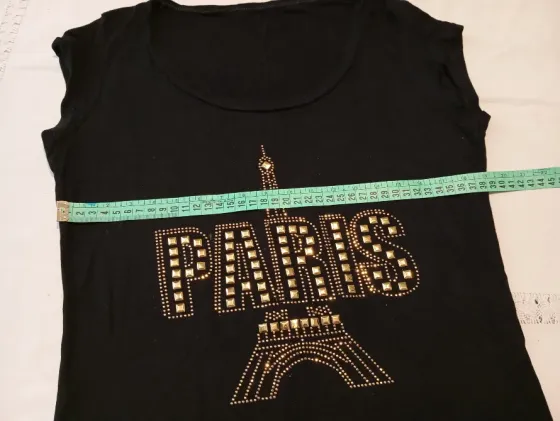 Remera "Paris" de modal. IMPECABLE Floresta