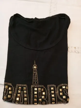 Remera "Paris" de modal. IMPECABLE Floresta