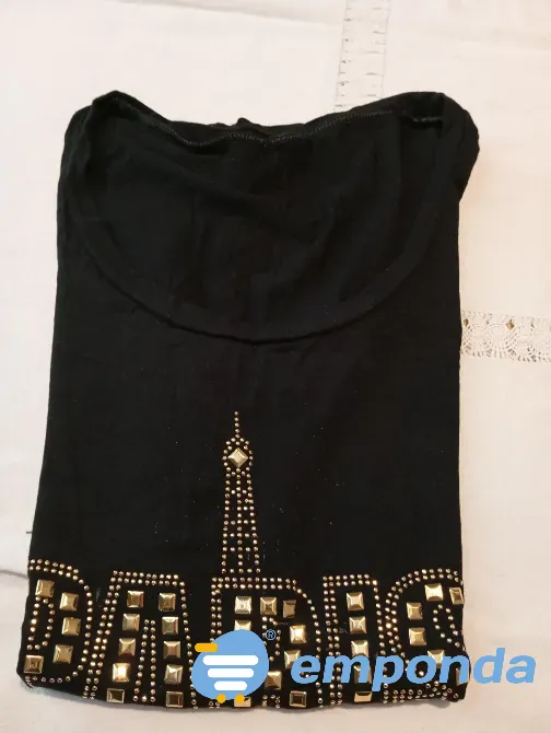 Remera "Paris" de modal. IMPECABLE Floresta - imagen 4