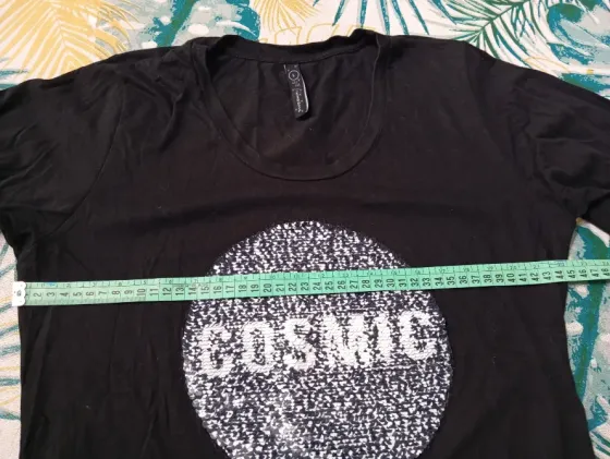 Remera manga larga con lentejuelas. IMPECABLE Floresta