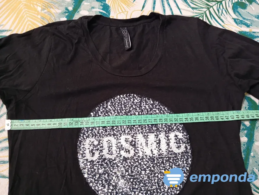 Remera manga larga con lentejuelas. IMPECABLE Floresta - imagen 3