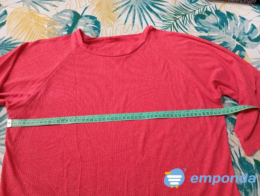 Sweater manga 3/4 ancha. (Nuevo s/etiq) Floresta - imagen 2