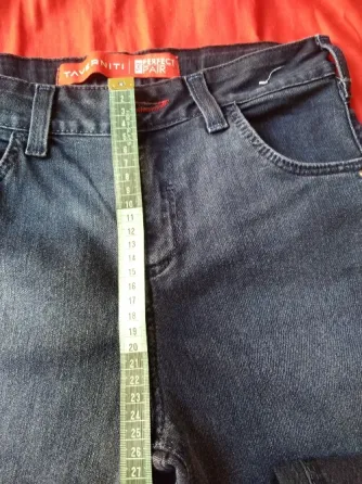 Pantalon, jean elastizado tiro alto. IMPECABLE Floresta