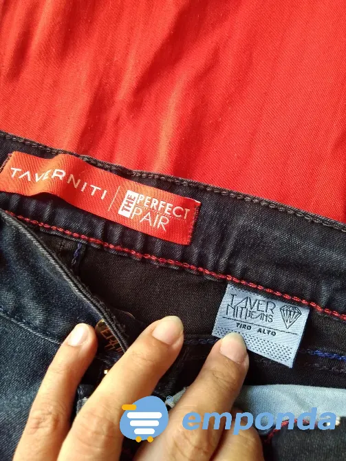 Pantalon, jean elastizado tiro alto. IMPECABLE Floresta - imagen 6