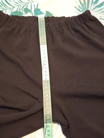 Pantalon tipo calza. IMPECABLE Floresta