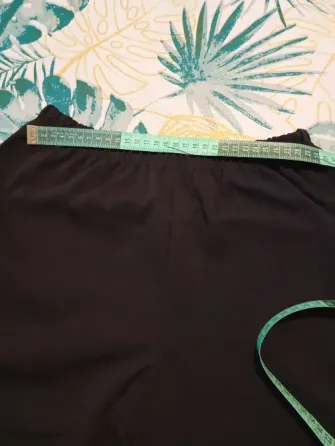 Pantalon tipo calza. IMPECABLE Floresta