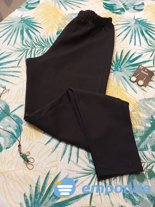 Pantalon tipo calza. IMPECABLE Floresta - imagen 5