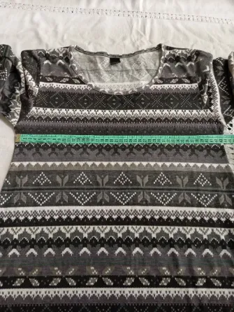 Vestido evase manga larga. IMPECABLE Floresta