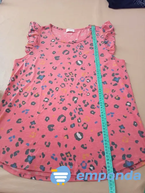 Remera estampada y manga volado. IMPECABLE Floresta - imagen 1