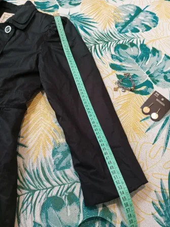 Trench abotonado. IMPECABLE Floresta