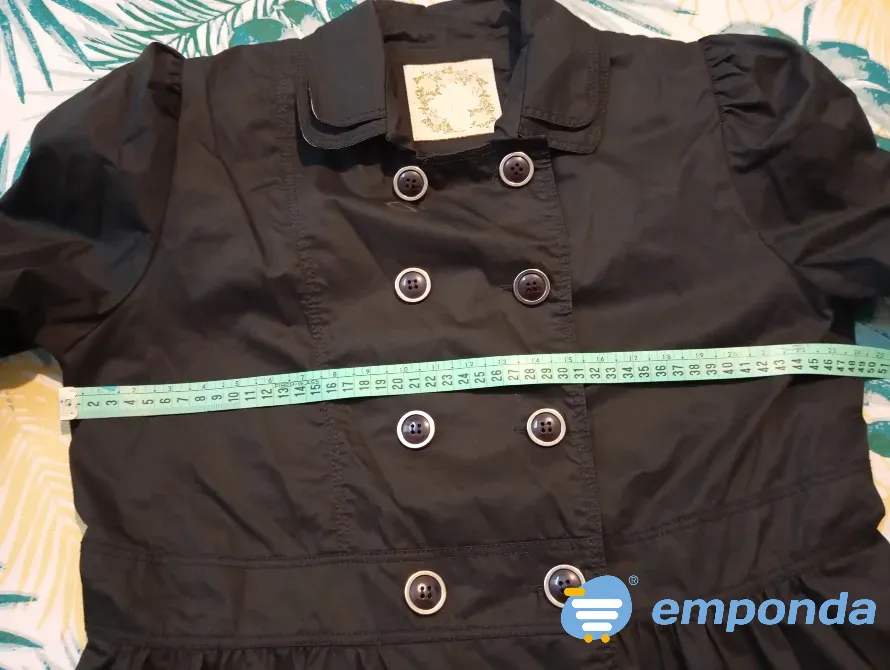 Trench abotonado. IMPECABLE Floresta - imagen 4